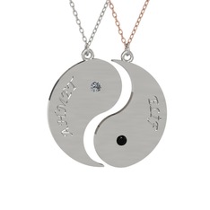 İsimli Yin Yang - Pırlanta ve siyah zirkon 8 ayar beyaz altın kolye (0.06 karat, 40 cm gümüş rolo zincir) #1k52jb3