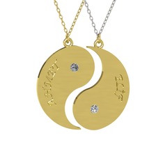 İsimli Yin Yang - Pırlanta ve beyaz zirkon 925 ayar altın kaplama gümüş kolye (0.06 karat, 40 cm gümüş rolo zincir) #pl7nj6