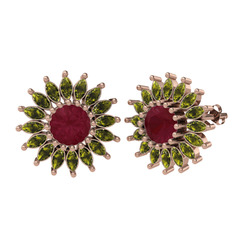 Taşlı Papatya Küpe - Kök yakut ve peridot 925 ayar rose altın kaplama gümüş küpe #1svggni