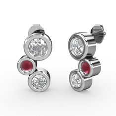 Pırlanta, swarovski ve kök yakut 14 ayar beyaz altın küpe (1 karat)