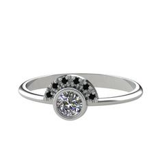 Pırlanta ve siyah zirkon 8 ayar beyaz altın yüzük (0.18 karat)