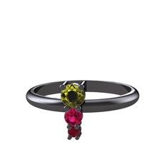 Madga Yüzük - Peridot, rodolit garnet ve kök yakut 925 ayar siyah rodyum kaplama gümüş yüzük #1705cb3