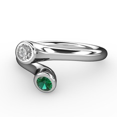 Swarovski ve yeşil kuvars 14 ayar beyaz altın yüzük