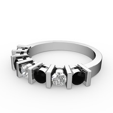 Swarovski ve siyah zirkon 8 ayar beyaz altın yüzük
