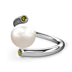 Inci ve peridot 8 ayar beyaz altın yüzük