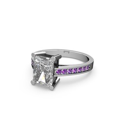 Swarovski ve ametist 8 ayar beyaz altın yüzük