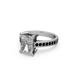Swarovski ve siyah zirkon 14 ayar beyaz altın yüzük